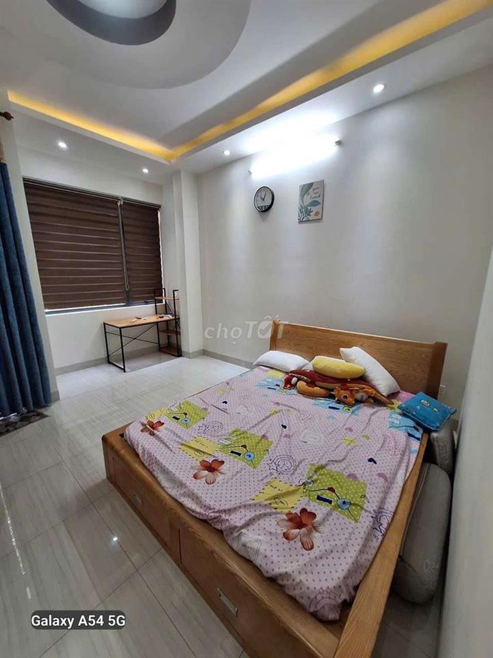 Nhà cho thuê 1 Trệt 2 Lầu gần Vincom 550 Dĩ An