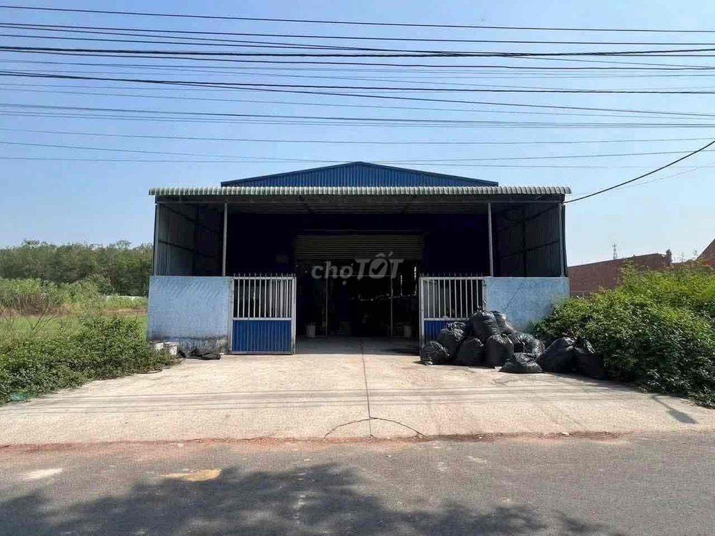 nhà xưởng giá quá hạt dẻ