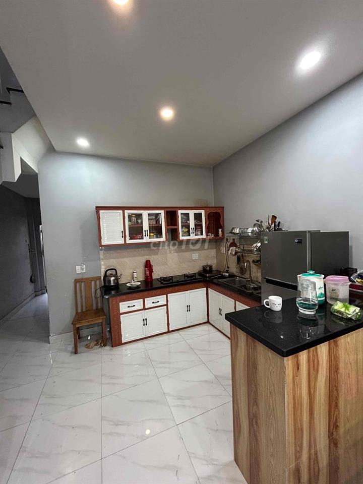 Cho thuê nhà nguyên căn khu dân cư an ninh, nội thất đầy đủ