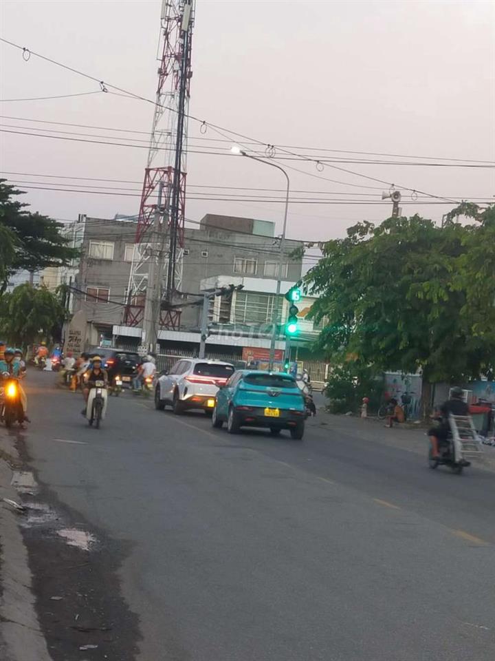 cho thuê kho có phòng 2 phòng ngủ.
