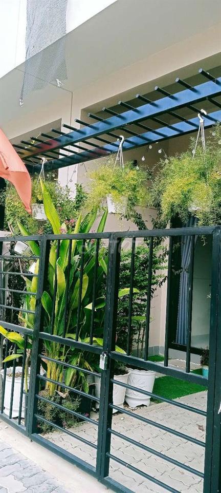 Cho thuê nhà 1 trệt 2 Lầu 3 Phòng ngủ 4 máy lạnh ngã tư Bình Chuẩn BD