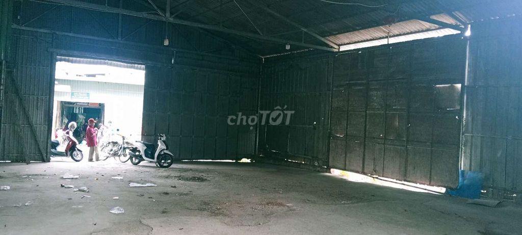 Cho thuê 400m2 Xưởng Khánh Bình có điện 3 pha giá chỉ 12 tr cọc 1 thág