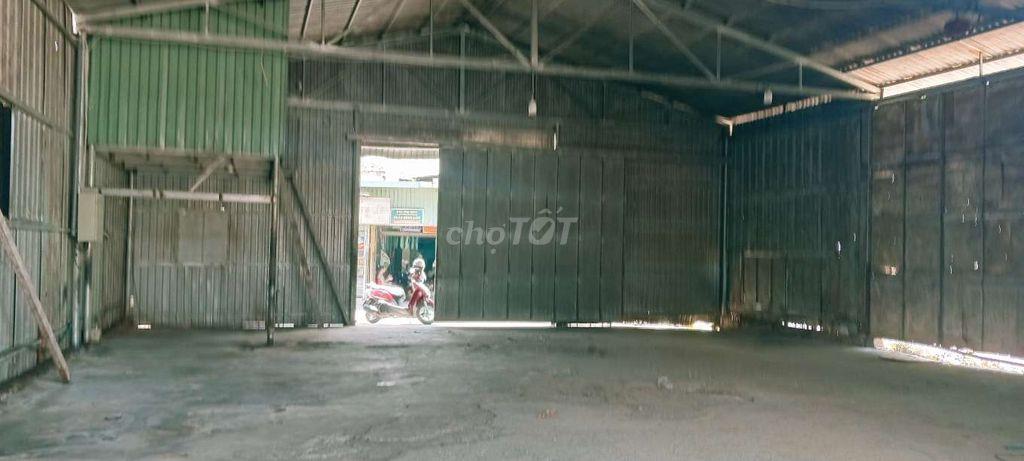 Cho thuê 400m2 xưởng Khánh Bình giá 12 tr/ tháng có điện 3 pha