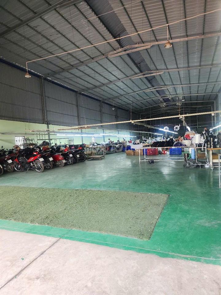 Xưởng TPK Tân Uyên 900m² sẵn 3fa văn phòng làm kho sản xuất