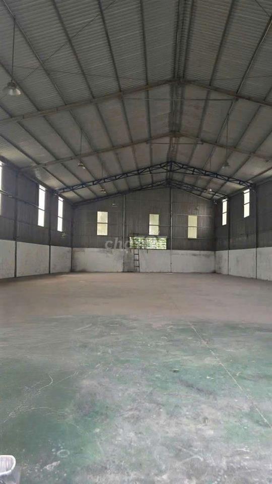 Cho thuê 800m2 / giá 35 tr có bình điện sx đa ngành nghề