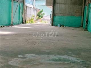 Cho thuê 350m2 có nhà trệt lầu 4 p ngủ và nhà kho Cao ráo đường cont