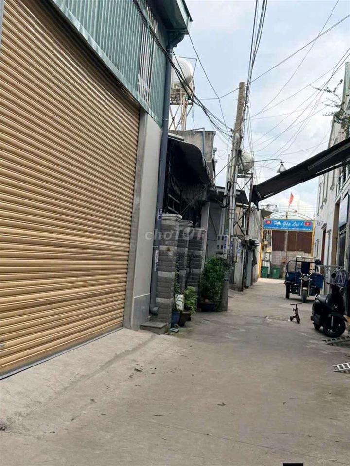 Cho thuê kho mới xây 200m2 giá 7 triệu/ tháng 