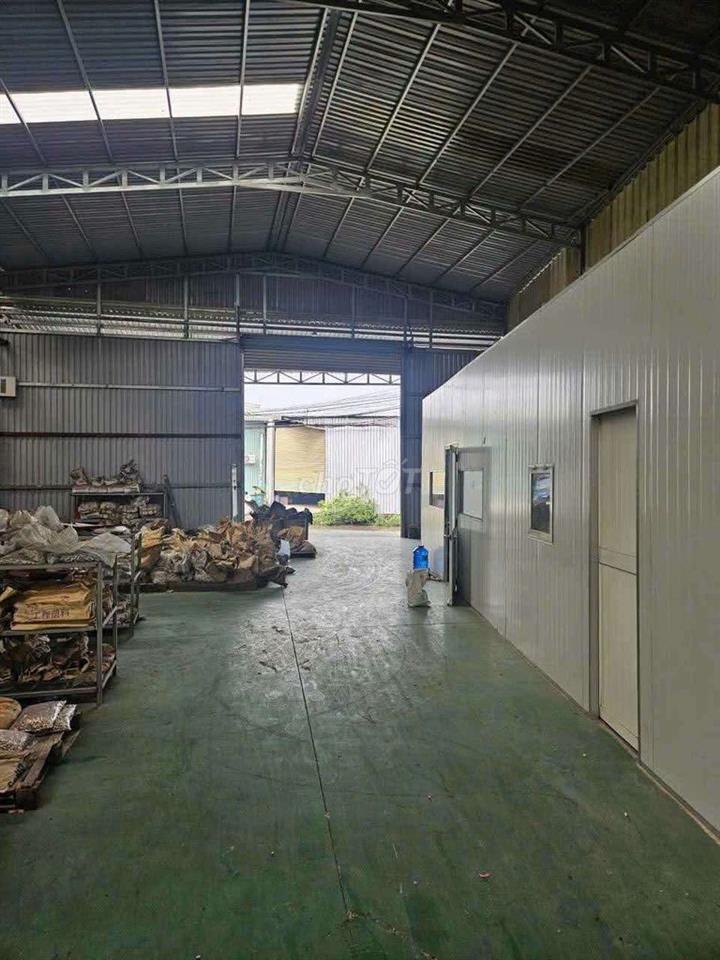 Cho thuê 500m2 xưởng Bình Chuẩn có điện 3 pha giá 25 tr/500m2 