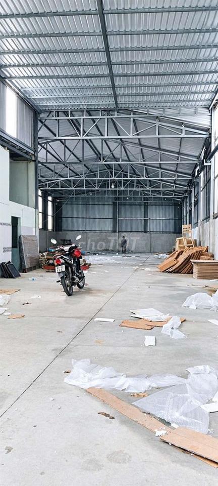 Cho thuê xưởng 450m2 Bình Chuẩn giá 20 tr/ tháng  có điện 3 pha
