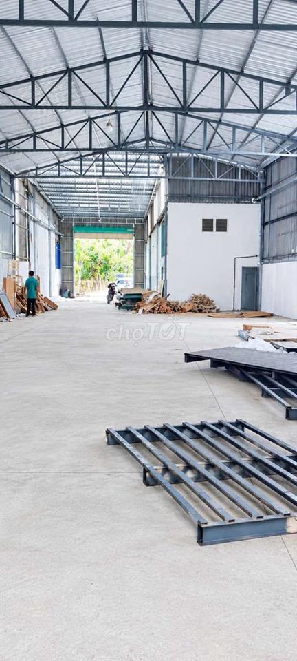 Cho thuê xưởng 450m2 Bình Chuẩn giá 20 tr/ tháng  có điện 3 pha