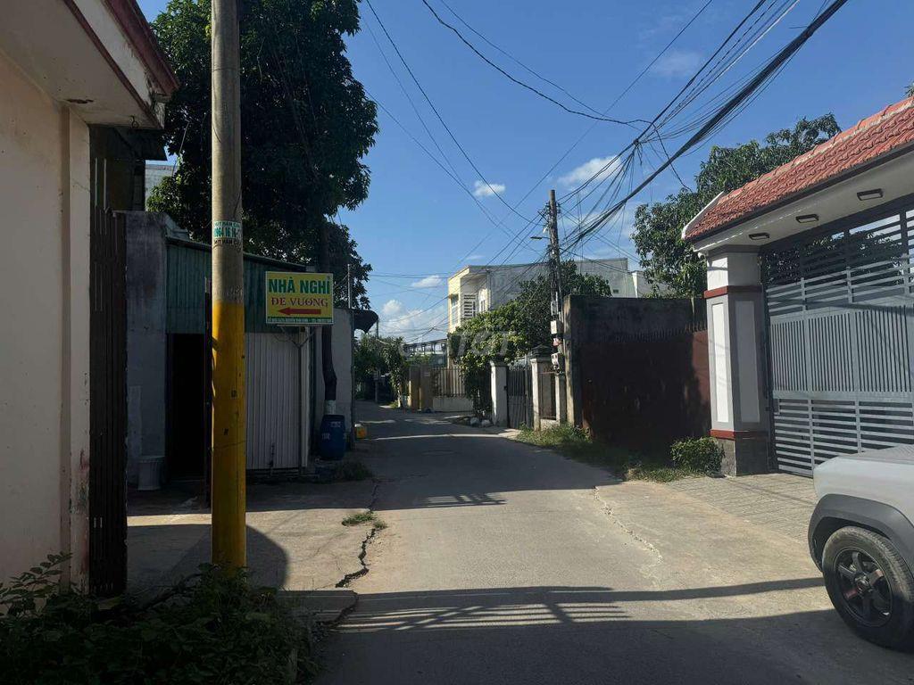 Nhà 3 phòng ngủ 150m2