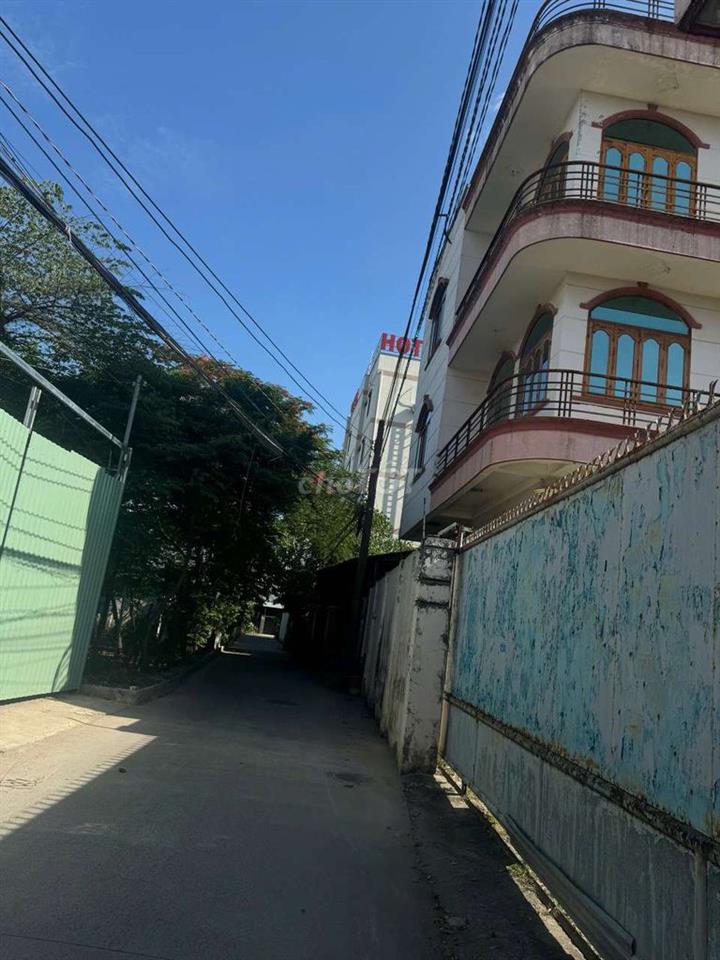 Nhà 3 phòng ngủ 150m2