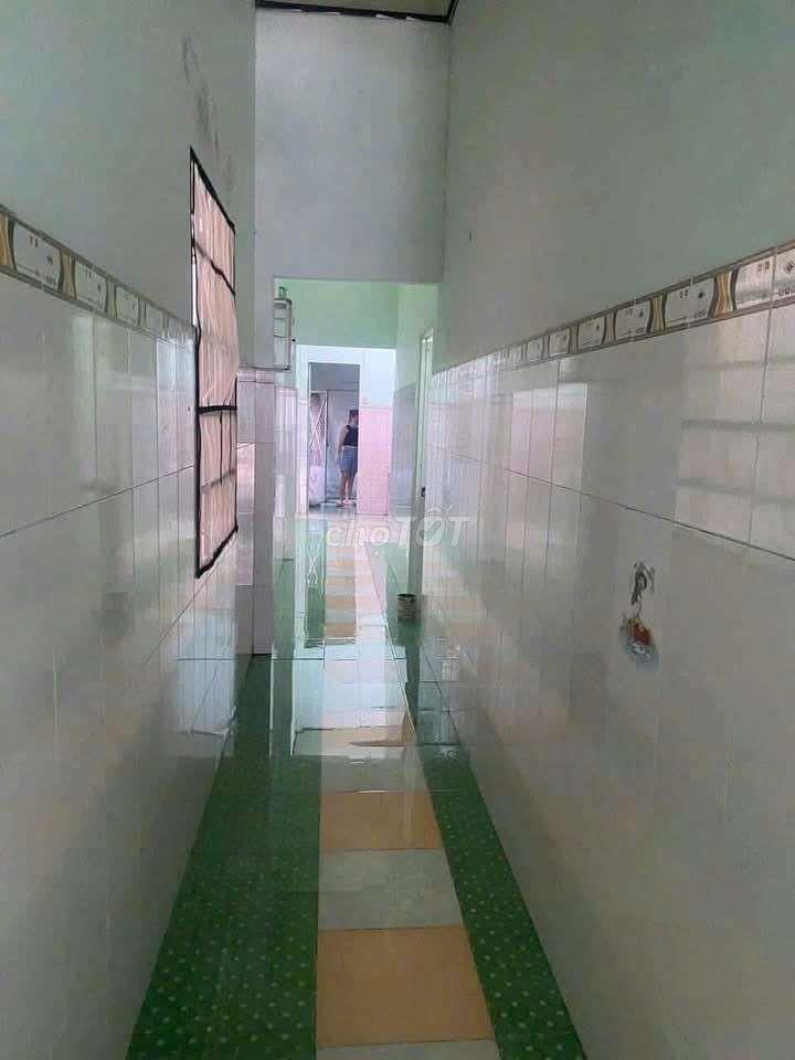 Nhà 2 phòng ngủ sân ô tô
