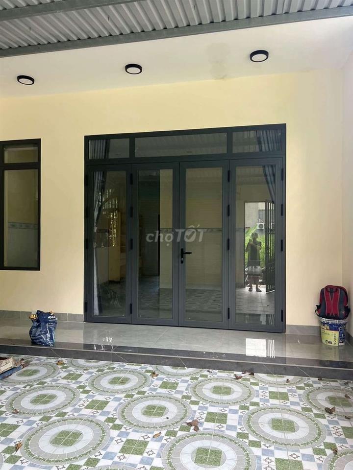 Nhà cấp 4 sân ô tô