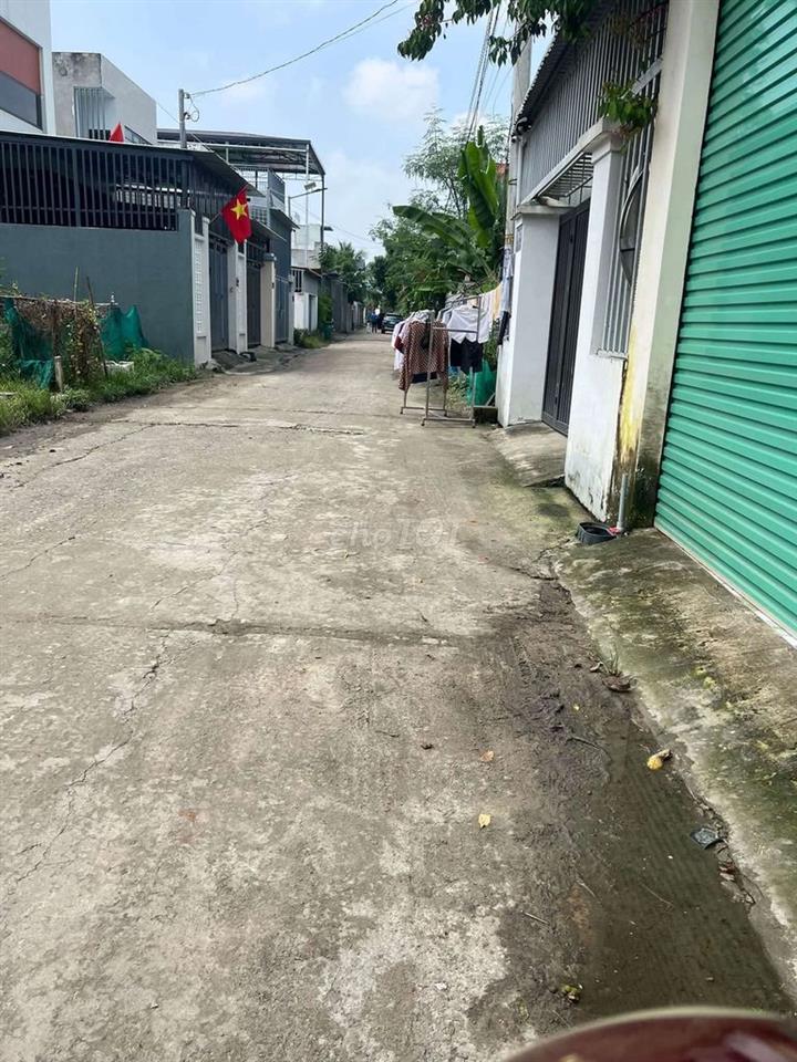 Nhà cấp 4 sân ô tô
