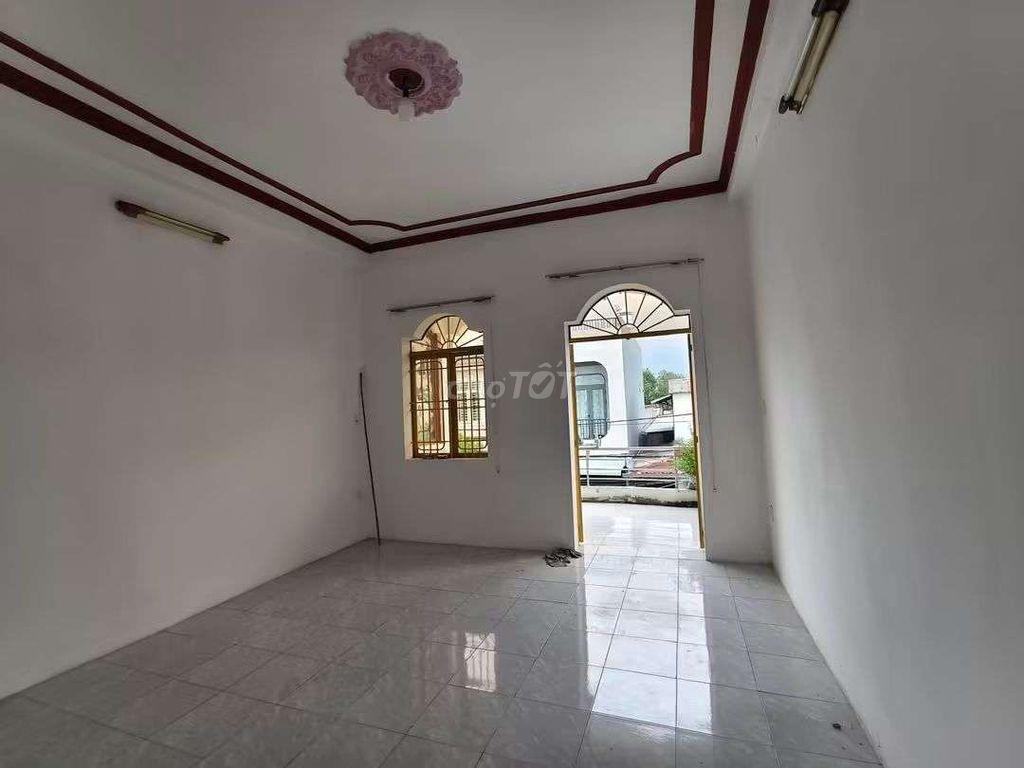Nhà trệt lầu 4 phòng ngủ