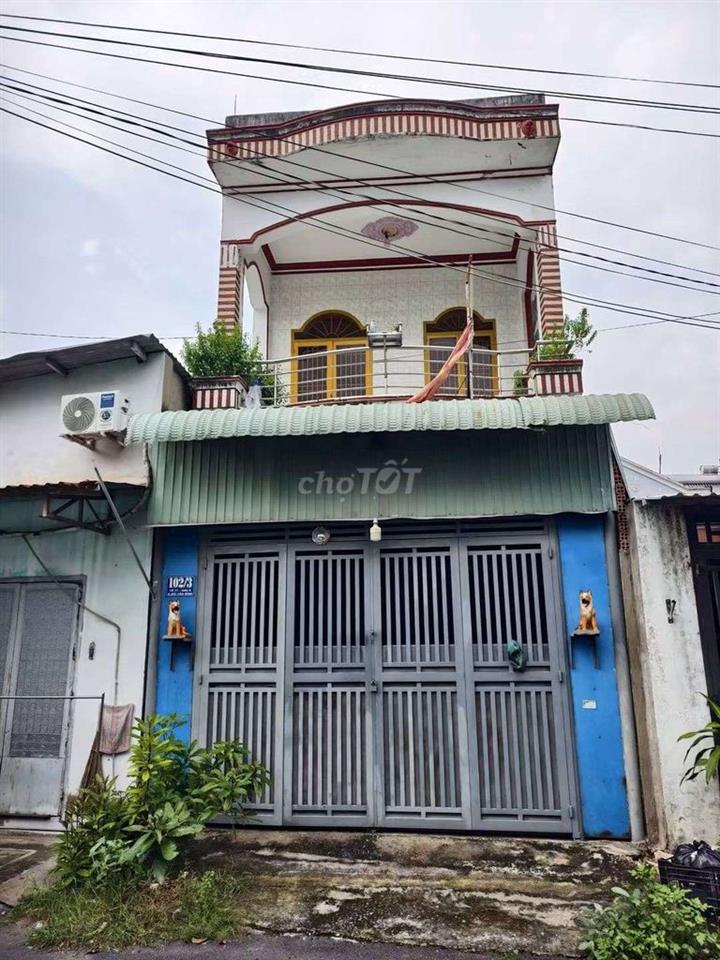 Nhà trệt lầu 4 phòng ngủ
