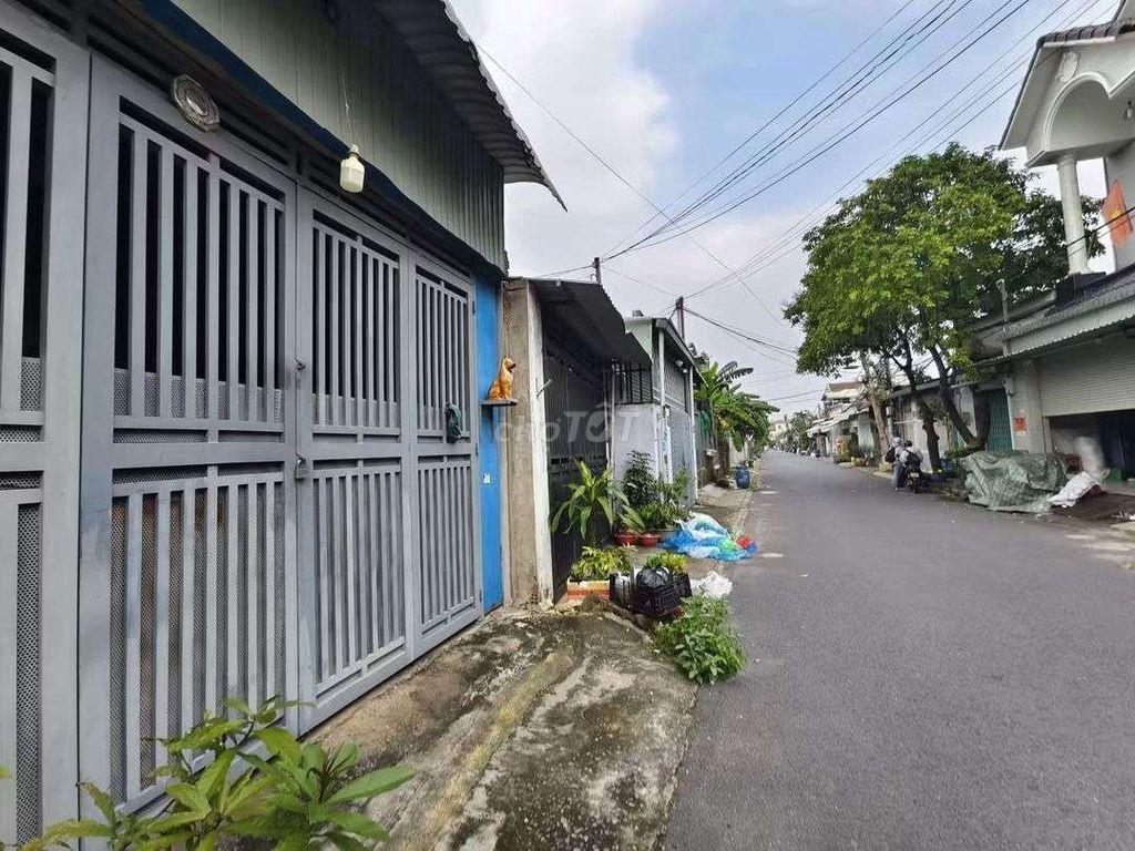 Nhà trệt lầu 4 phòng ngủ