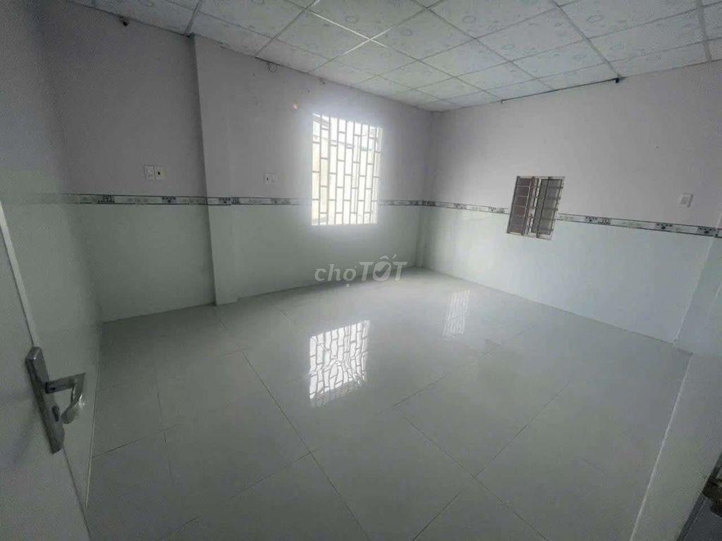 Nhà trệt gác 3 phòng ngủ sân ô tô