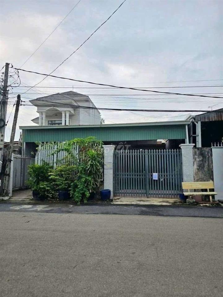 cho thuê nhà Hiệp Thành (360m2) gần Đại học Bình Dương