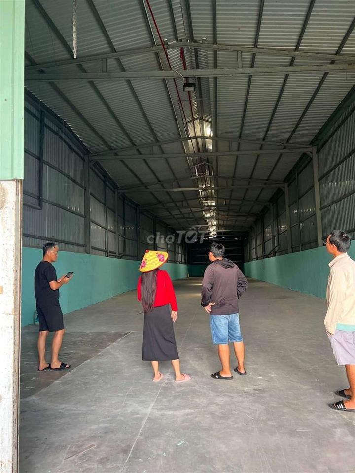 cho thuê kho Định Hòa Thủ Dầu Một 600m2