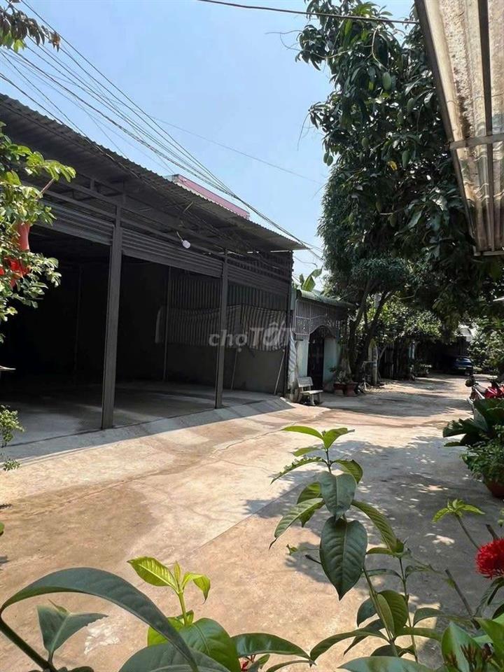 cho thuê kho mặt bằng Tân Định Bến Cát gần Ngã Tư Sở Sao