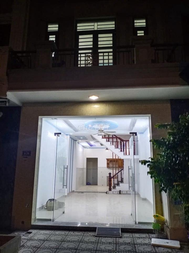 Cho thuê nhà phố để ở hoặc làm văn phòng