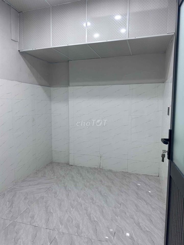 nhà mới xây cho thuê nguyên căn
