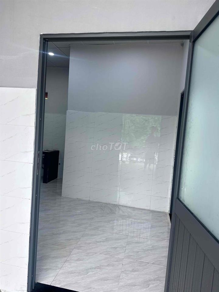nhà mới xây cho thuê nguyên căn