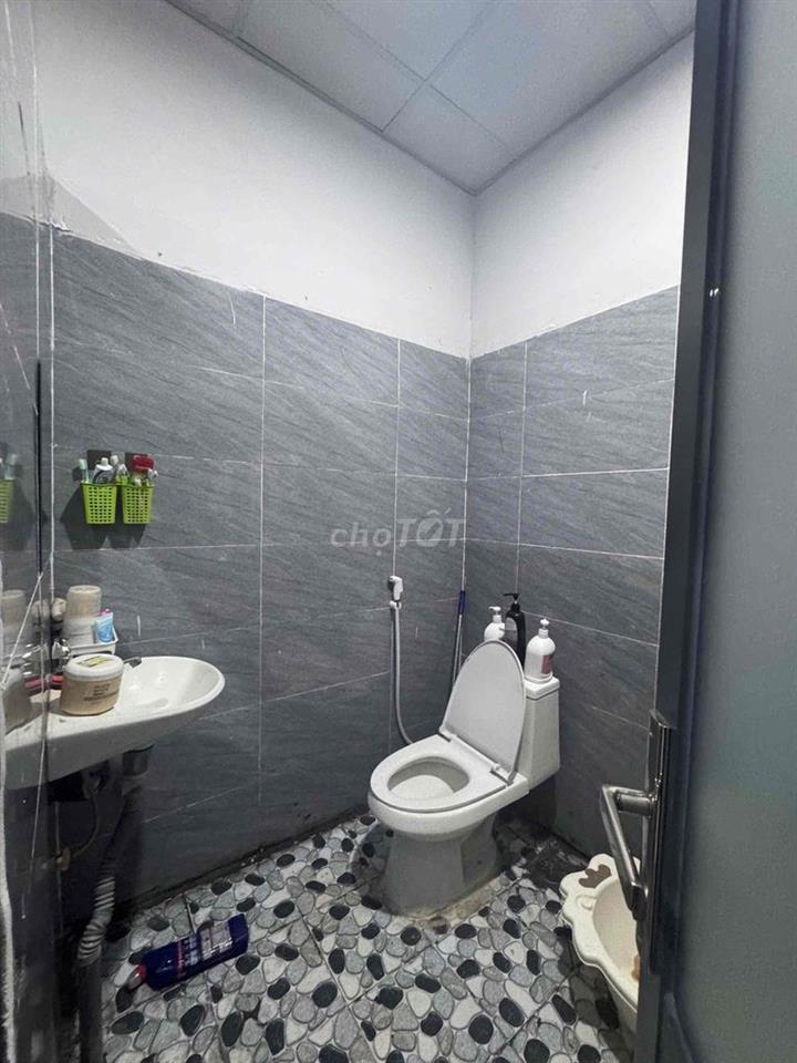 cho thuê nhà nguyên căn sân vườn đầy đủ