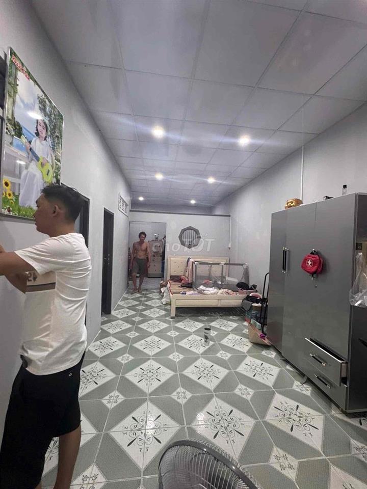cho thuê nhà nguyên căn sân vườn đầy đủ