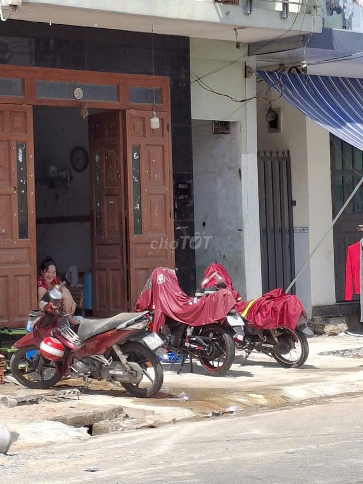 Cho thuê nhà mặt tiền Đường D28