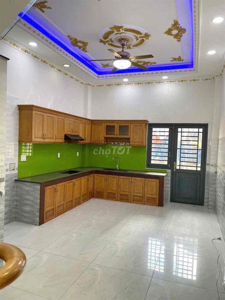 nhà 2 lầu 1 trệt Bình Chuẩn,Thuận An,có nội thất,đường 7m đậu ô tô ok