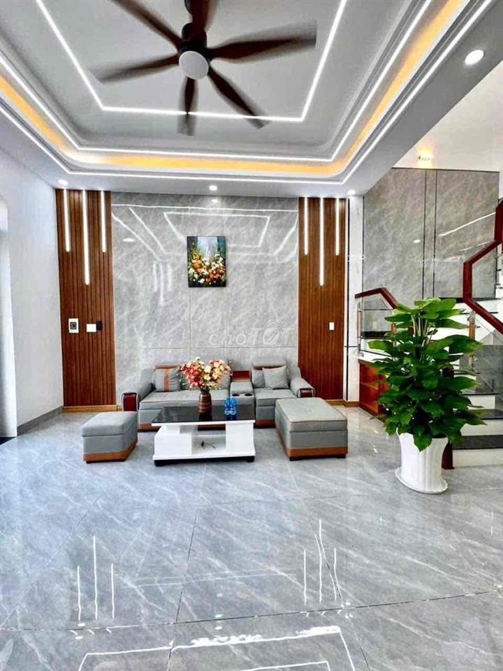 nhà lầu trệt KDC HỘI NGHĨA, TÂN UYÊN,Gần KCN NAM TÂN UYÊN,có nội thất