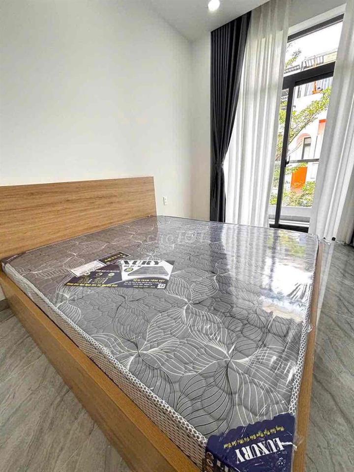 nhà 1 trệt 2 lầu THUẬN GIAO,Kế đường 22/12 gần VSIP1,đầy đủ nội thất.