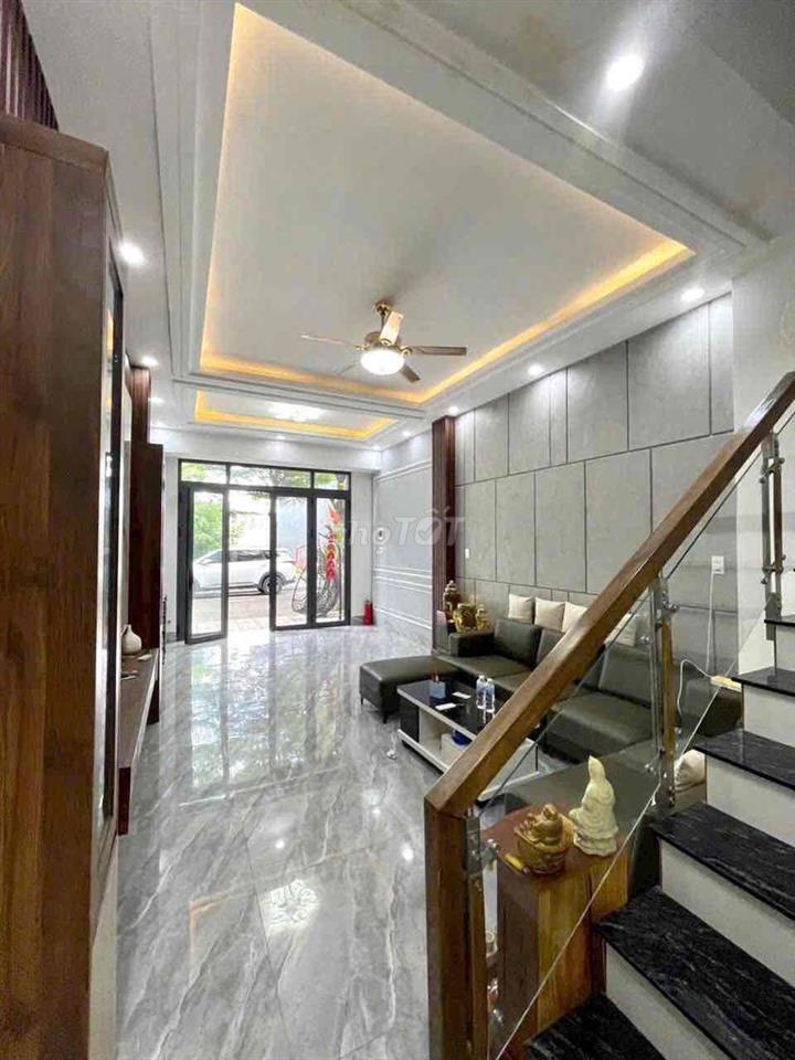 nhà 1 trệt 2 lầu THUẬN GIAO,gần VSIP 1,kế đường 22/12,có nội thất