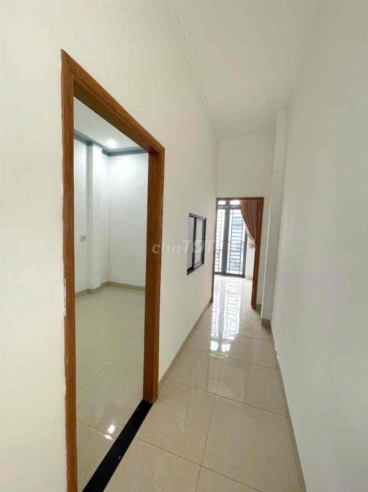 nhà 2 lầu 1 trệt Bình Chuẩn,Gần ngã tư miễu ông cù,đường 7m,4p ngủ