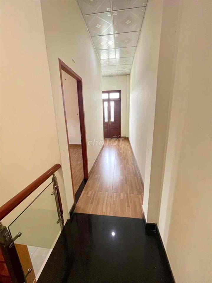 nhà lầu trệt TÂN BÌNH, DĨ AN,Kế đường Nguyễn Thị Tươi,sân xe hơi