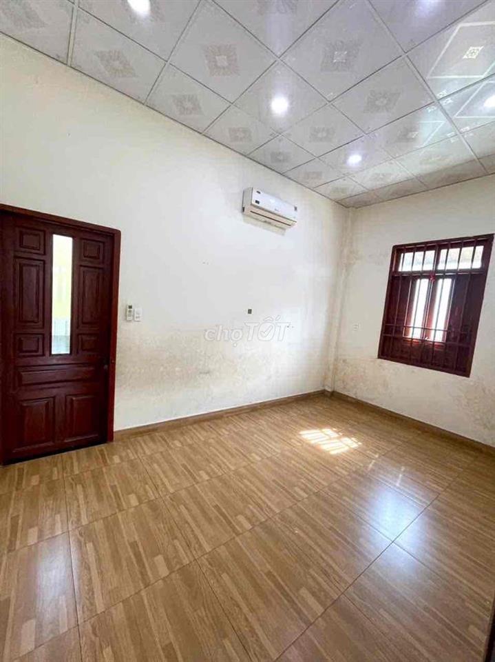 nhà lầu trệt TÂN BÌNH, DĨ AN,Kế đường Nguyễn Thị Tươi,sân xe hơi