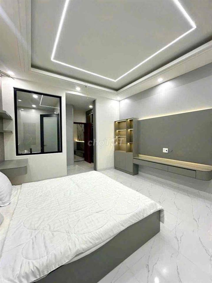 nhà 2 lầu 1 trệt Bình Chuẩn,Thuận An,có nội thất,đường 7m đậu ô tô ok