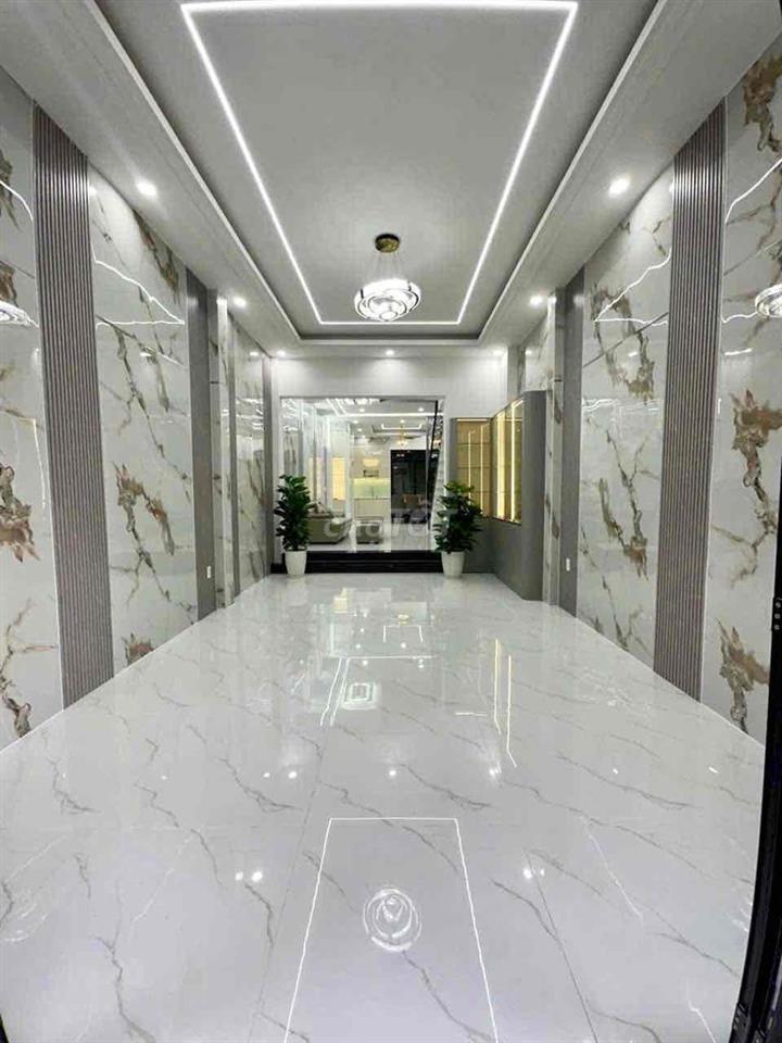 nhà 2 lầu 1 trệt Bình Chuẩn,Thuận An,có nội thất,đường 7m đậu ô tô ok