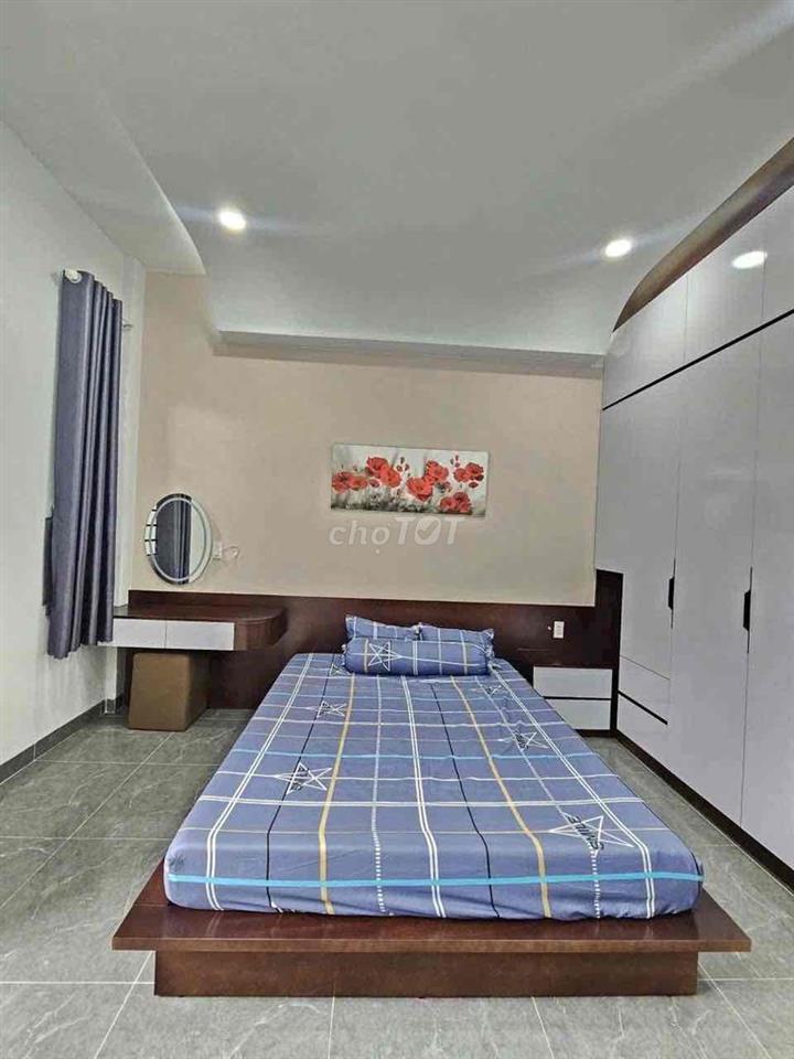 nhà 2 lầu 1 trệt Bình Chuẩn,Thuận An,có nội thất,đường 7m đậu ô tô ok