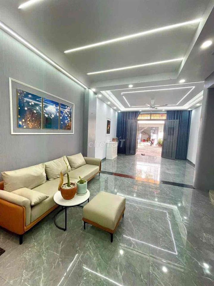 nhà 1 trệt 2 lầu THUẬN GIAO,gần VSIP1,kế đường 22/12 đầy đủ nội thất