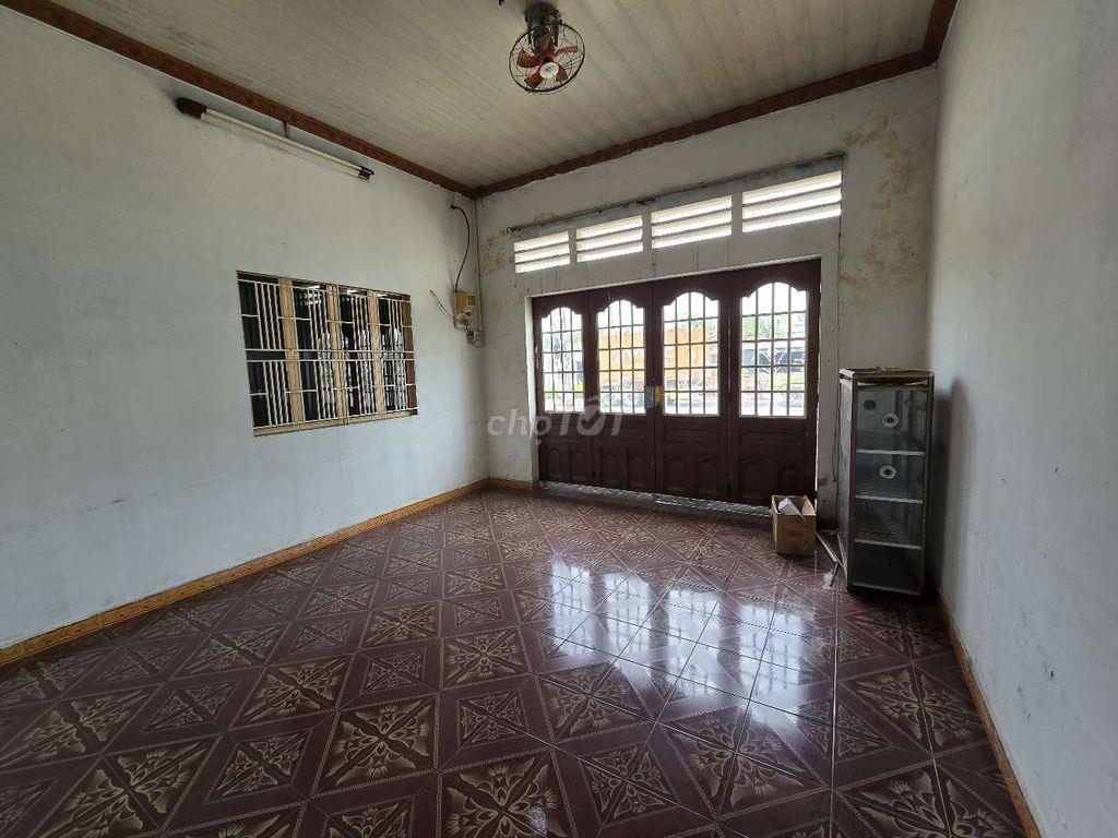 ​Cho thuê nhà/ mặt bằng kinh doanh/ đất ODT mặt tiền 12m đường DT 747B