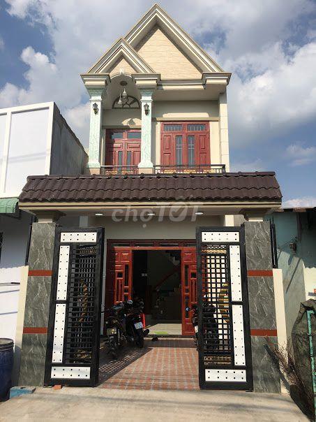 Cho thuê nhà  1 trệt 1 lầu  2 PN. Giá 6tr5, sát chợ Chánh Lưu