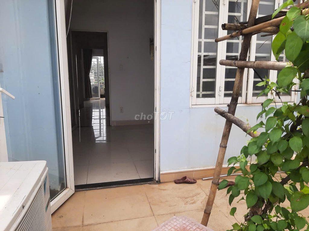 Nhà trống nguyên căn bán hoặc cho thuê (không qua trung gian)