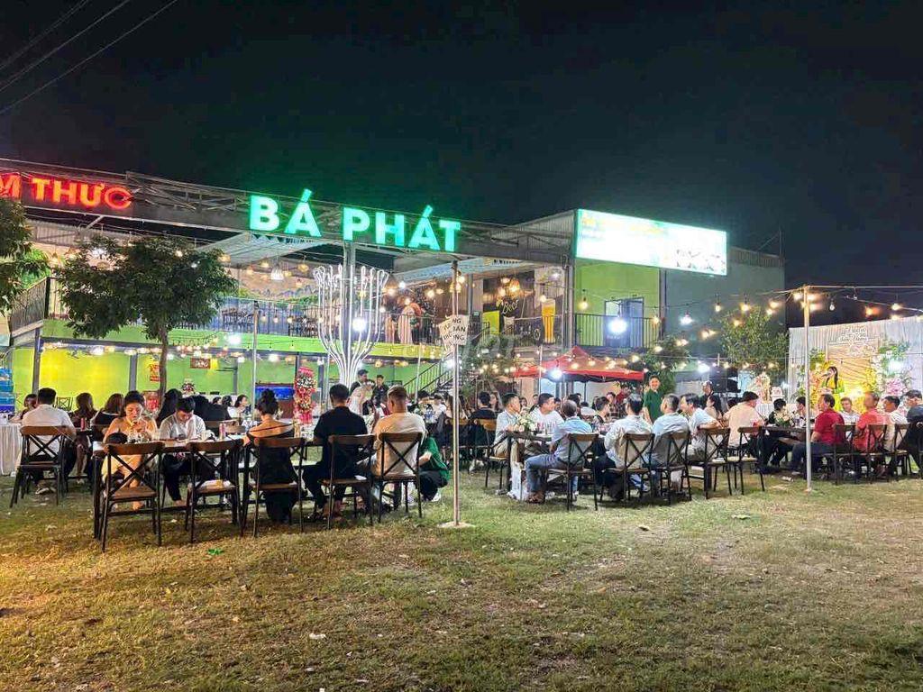 cần sang nhượng lại 100% quán. vẫn đang hoạt động bình thường.
