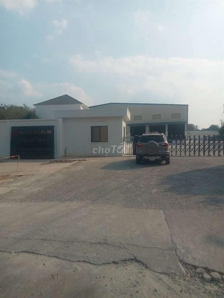 Xưởng bán có nguồn thu nhập cao 1,1 tỷ/tháng. S 3,3Ha full SKC 50 năm.