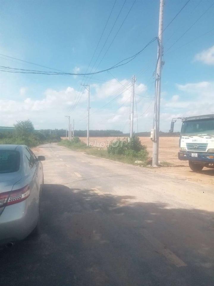 Bán Đất SKC XXKD đóng tiền 1 lần 50 năm 10.000m² Giá 26,2 tỷ 