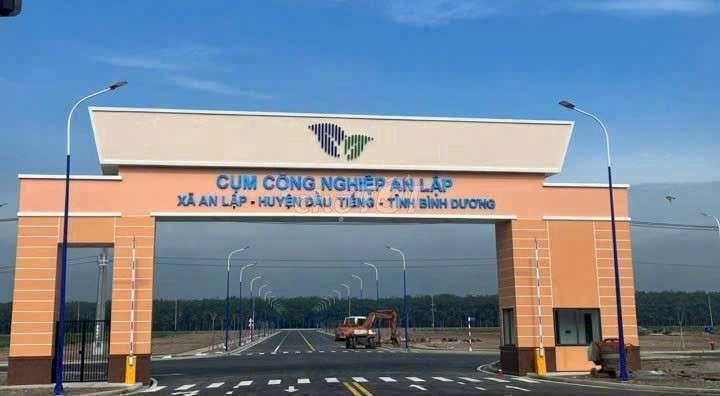 Đất SKC sản xuất kinh doanh 50 năm 1,1 ha giá rẻ 17,3 tỷ 